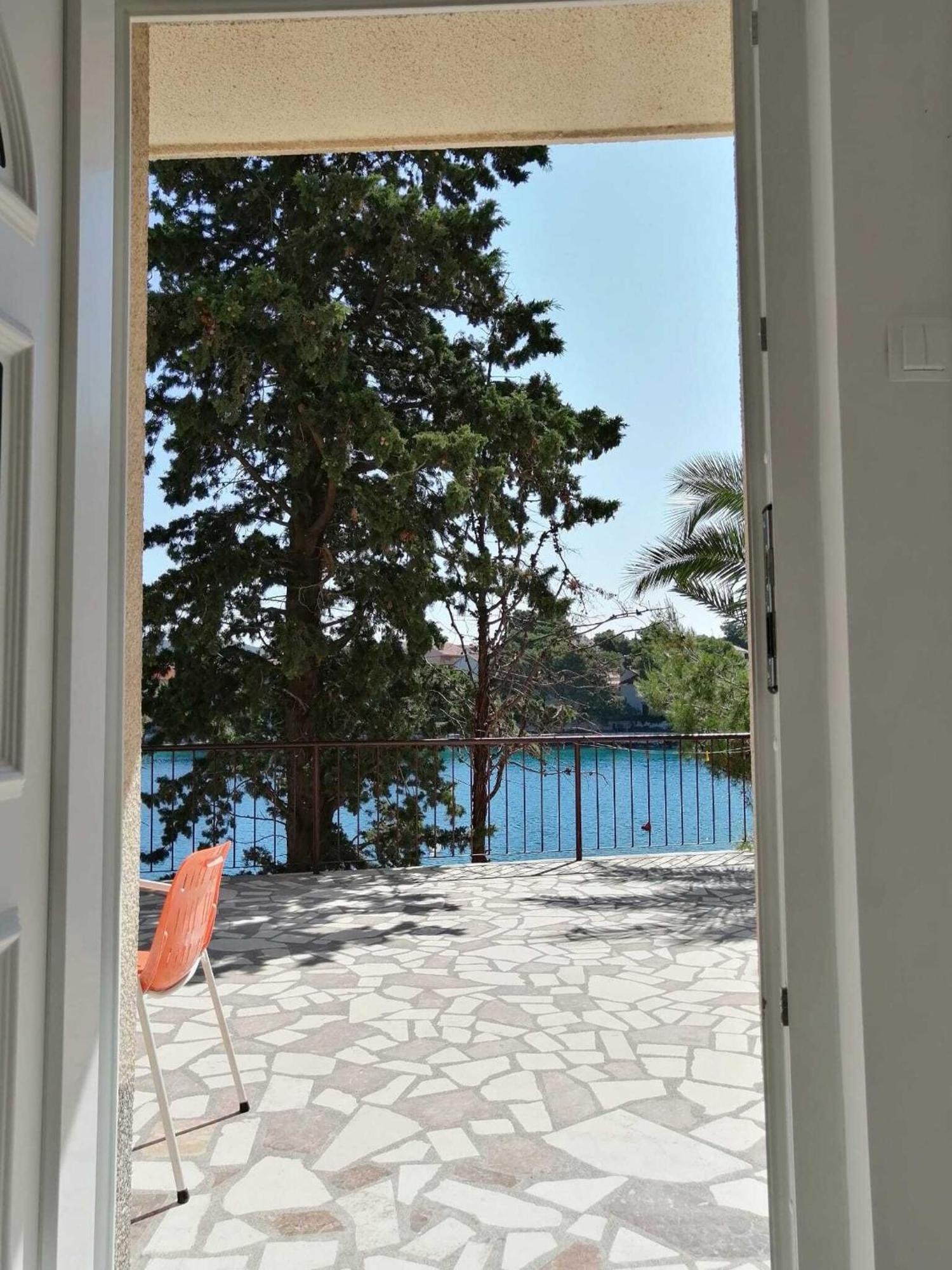 Apartments And Rooms Porto Razanj Exterior photo